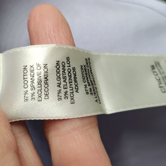 🪻CHICO'S   Button Down Blouse - Picture 6 of 7